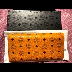 Original MCMTrifold wallet
